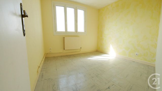 Afficher la photo en grand appartement à vendre - 4 pièces - 73.99 m2 - TARBES - 65 - MIDI-PYRENEES - Century 21 Gm Immobilier