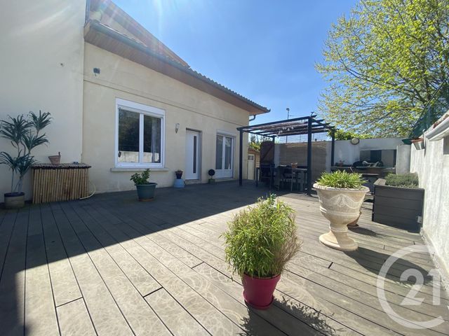Afficher la photo en grand maison à vendre - 11 pièces - 247.5 m2 - SOUES - 65 - MIDI-PYRENEES - Century 21 Gm Immobilier