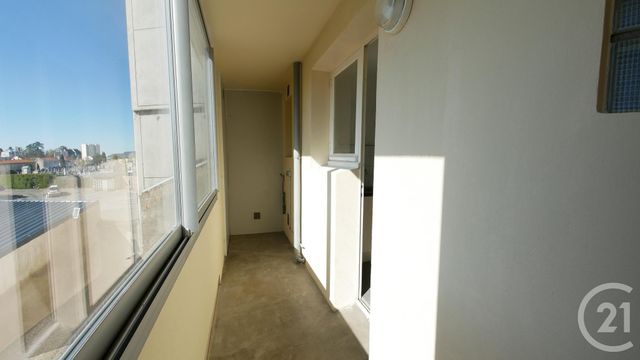 Appartement T3 à louer - 3 pièces - 57.32 m2 - TARBES - 65 - MIDI-PYRENEES - Century 21 Gm Immobilier Appartement T3 à louer - 3 pièces - 57.32 m2 - TARBES - 65 - MIDI-PYRENEES - Century 21 Gm Immobilier