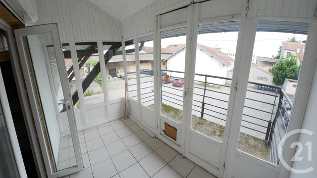 Appartement Loft à louer - 3 pièces - 94.34 m2 - TARBES - 65 - MIDI-PYRENEES - Century 21 Gm Immobilier Appartement Loft à louer - 3 pièces - 94.34 m2 - TARBES - 65 - MIDI-PYRENEES - Century 21 Gm Immobilier