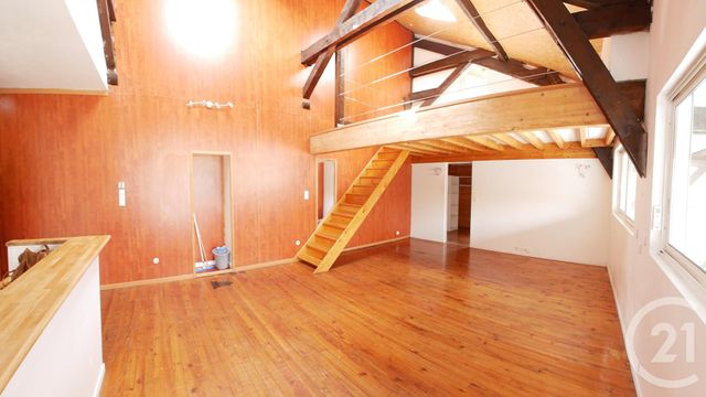 Appartement Loft à louer - 3 pièces - 94.34 m2 - TARBES - 65 - MIDI-PYRENEES - Century 21 Gm Immobilier Appartement Loft à louer - 3 pièces - 94.34 m2 - TARBES - 65 - MIDI-PYRENEES - Century 21 Gm Immobilier