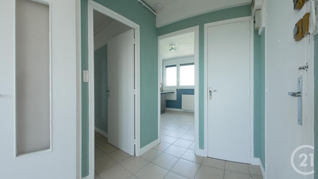 Appartement T3 à vendre - 3 pièces - 65.84 m2 - TARBES - 65 - MIDI-PYRENEES - Century 21 Gm Immobilier Appartement T3 à vendre - 3 pièces - 65.84 m2 - TARBES - 65 - MIDI-PYRENEES - Century 21 Gm Immobilier
