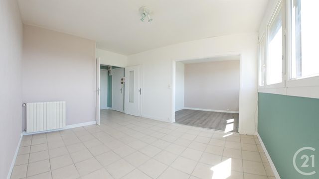 Appartement T3 à vendre - 3 pièces - 65.84 m2 - TARBES - 65 - MIDI-PYRENEES - Century 21 Gm Immobilier Appartement T3 à vendre - 3 pièces - 65.84 m2 - TARBES - 65 - MIDI-PYRENEES - Century 21 Gm Immobilier