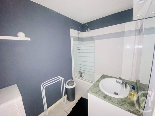 Appartement T3 à vendre - 3 pièces - 56.86 m2 - TARBES - 65 - MIDI-PYRENEES - Century 21 Gm Immobilier Appartement T3 à vendre - 3 pièces - 56.86 m2 - TARBES - 65 - MIDI-PYRENEES - Century 21 Gm Immobilier
