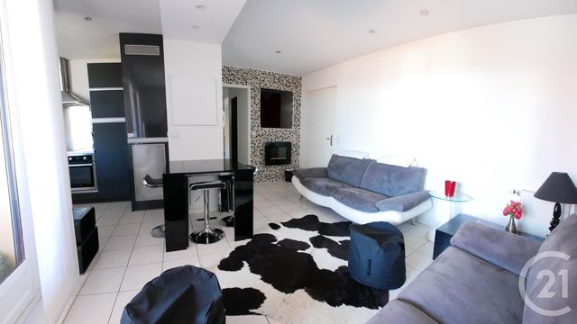 Appartement T3 à vendre - 3 pièces - 56.86 m2 - TARBES - 65 - MIDI-PYRENEES - Century 21 Gm Immobilier Appartement T3 à vendre - 3 pièces - 56.86 m2 - TARBES - 65 - MIDI-PYRENEES - Century 21 Gm Immobilier