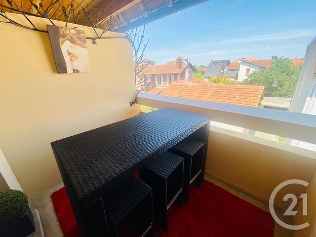 Appartement T3 à vendre - 3 pièces - 56.86 m2 - TARBES - 65 - MIDI-PYRENEES - Century 21 Gm Immobilier Appartement T3 à vendre - 3 pièces - 56.86 m2 - TARBES - 65 - MIDI-PYRENEES - Century 21 Gm Immobilier