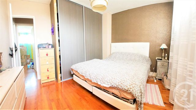 Afficher la photo en grand Appartement T4 à vendre - 4 pièces - 66.0 m2 - TARBES - 65 - MIDI-PYRENEES - Century 21 Gm Immobilier