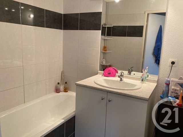 Afficher la photo en grand Appartement F3 à vendre - 3 pièces - 53.25 m2 - TARBES - 65 - MIDI-PYRENEES - Century 21 Gm Immobilier